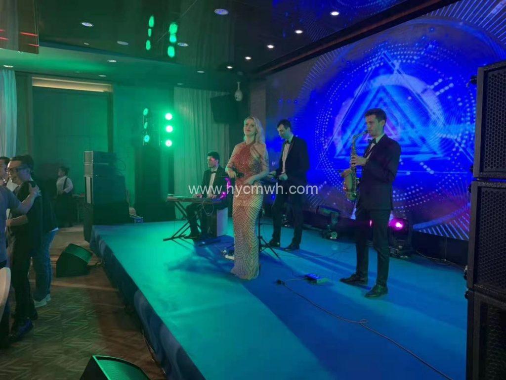 首屆中國(guó)青年設(shè)計(jì)師創(chuàng)想峰會(huì)